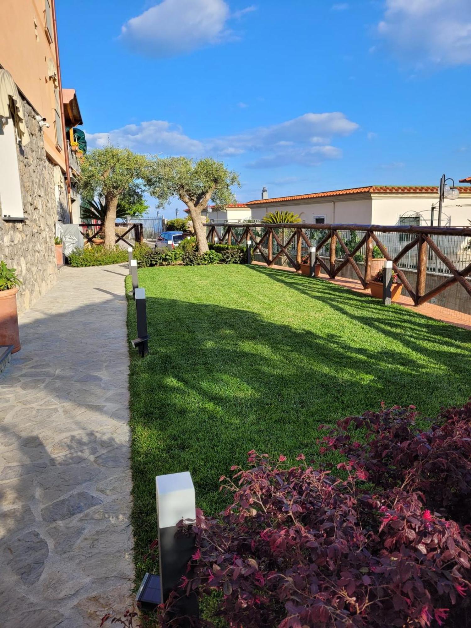 Holiday Luigi E Rachele Ravello Exterior foto